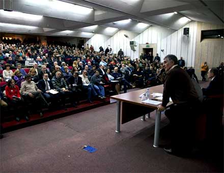 Un’assemblea di cittadini per chiedere partecipazone e trasparenza